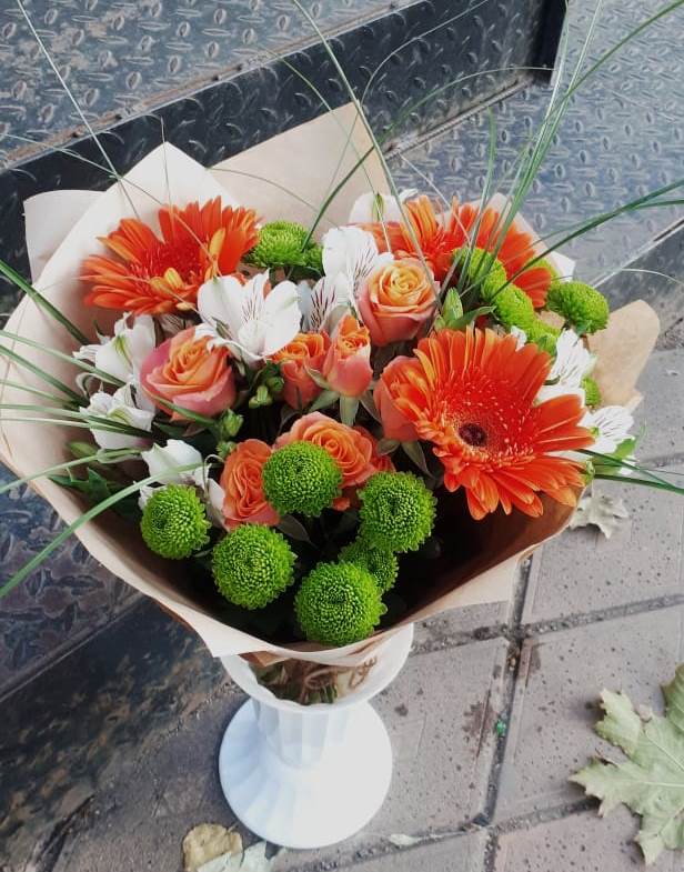 Букет цветов из: Герберы, Хризантемы, Альстромерии и Розы в Болохово