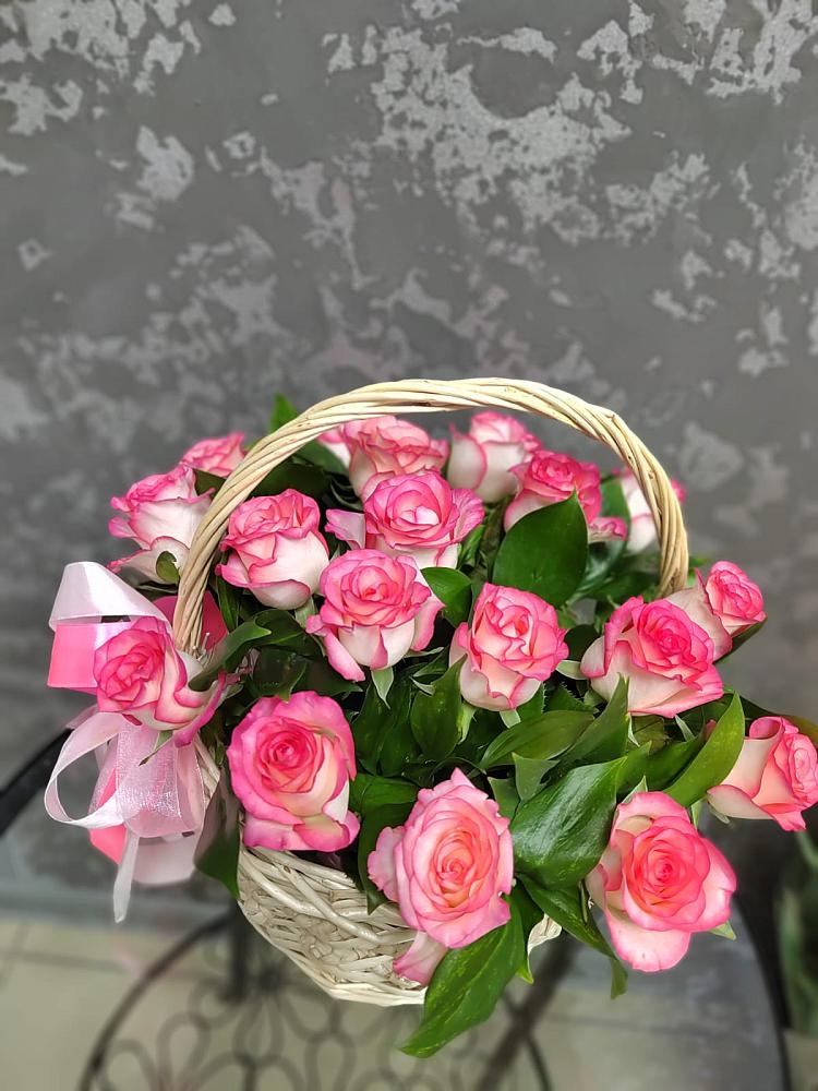 Цветочная композиция из Розы в корзине в Болохово