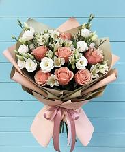 Букет цветов из:  Розы, Альстромерии и Лизиантусы в Болохово