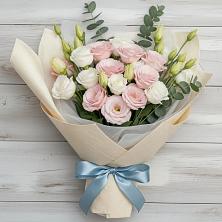 Букет цветов из:  Лизиантусы в Болохово
