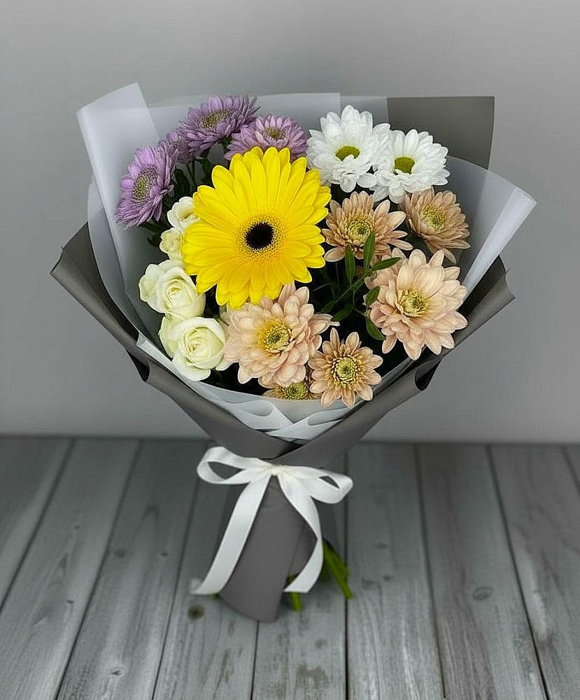 Букет цветов из: Розы, Герберы и Хризантемы в Болохово