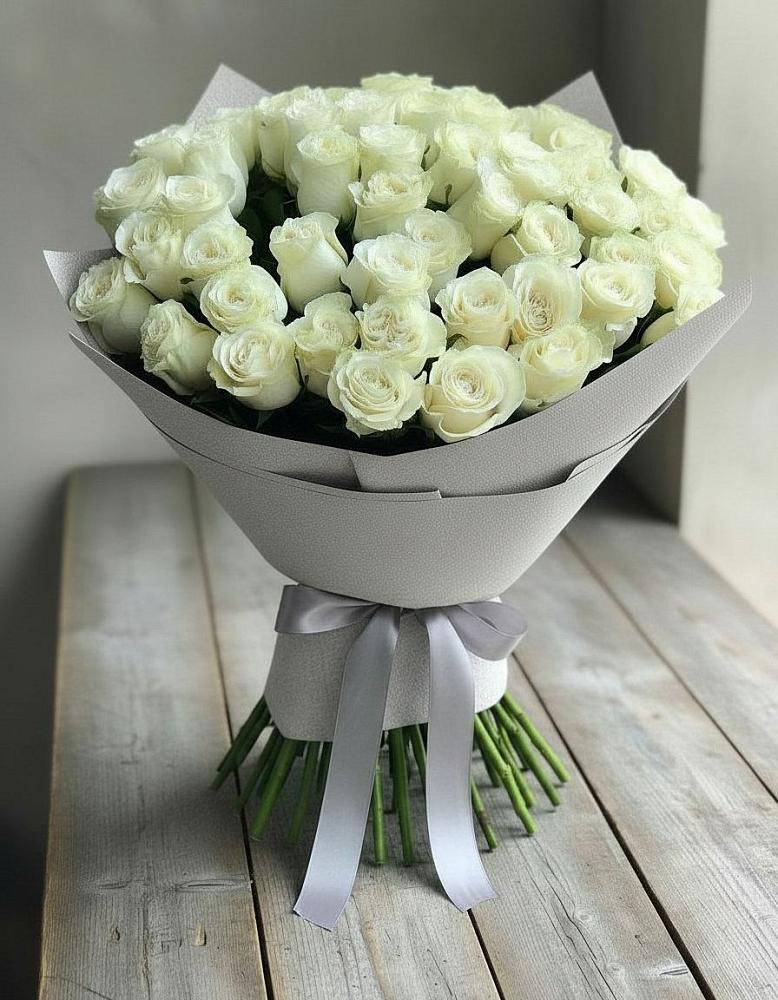 Букет 35 Белых роз в Болохово
