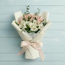 Букет цветов из:  Альстромерии в Болохово