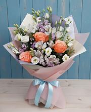 Букет цветов из:  Лизиантусы, Розы, Альстромерии и Гипсофила #REPLACE_PRED# Болохово