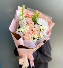 Букет цветов из:  Хризантемы и Розы в Болохово