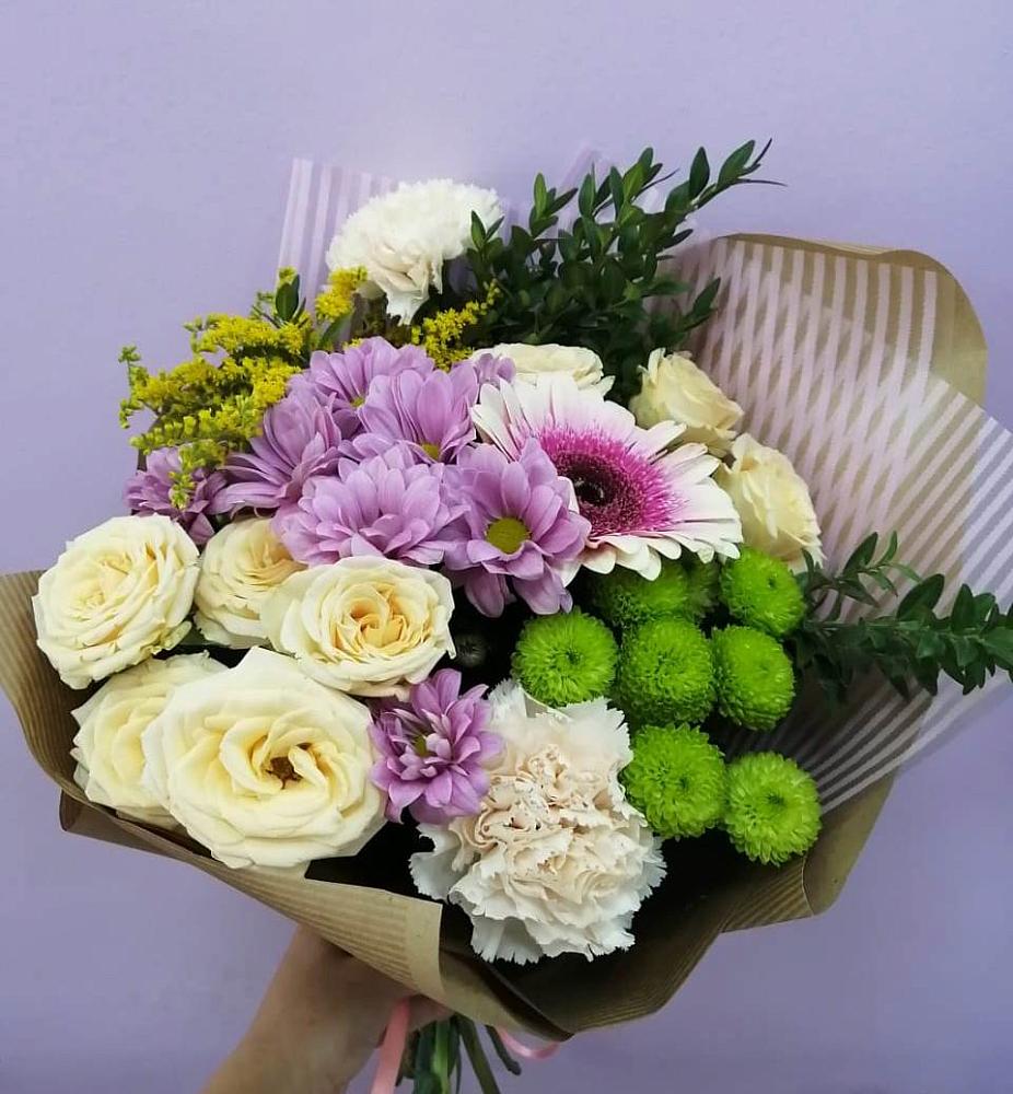 Букет цветов из: Хризантемы, Розы, Гвоздики и Герберы в Болохово