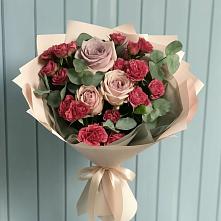Букет цветов из:  Гвоздики и Розы в Болохово