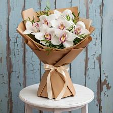 Букет цветов из:  Орхидеи и Розы в Болохово