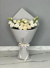 Букет цветов из:  Розы и Лизиантусы в Болохово